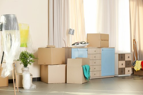 Man With Van Aldgate service introduction and local moving support