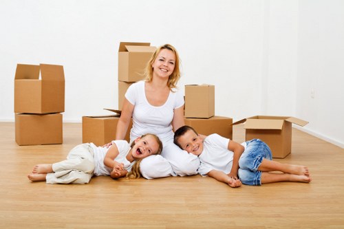 Commercial and residential removals support in Aldgate
