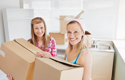 Storage and packing solutions for Aldgate removals